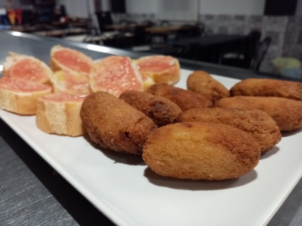 Bar Cortes — Del propietario