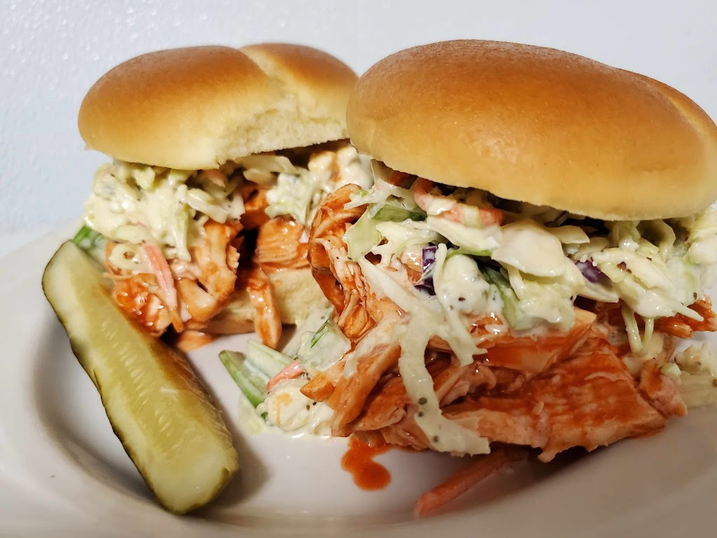  Classic's Restaurant & Lounge