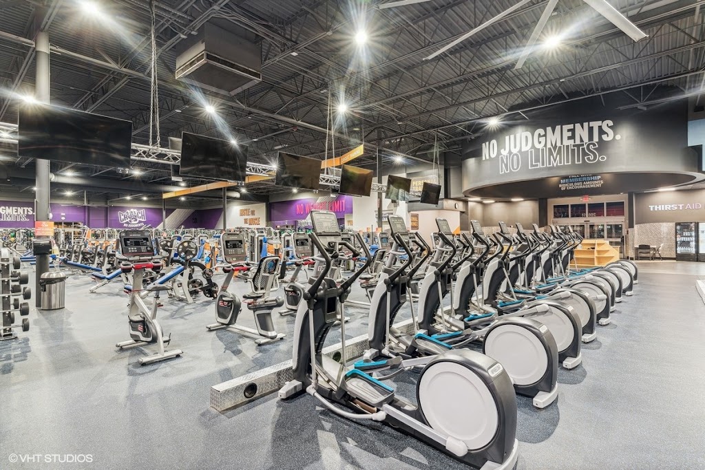  Crunch Fitness - Cutler Bay