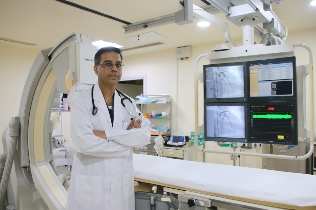 Dr. Dr Sandeep Chopra