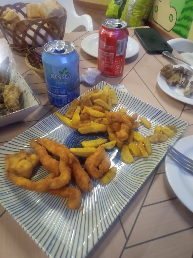 Parque deportivo "La Hora Joven" — Comida y bebida
