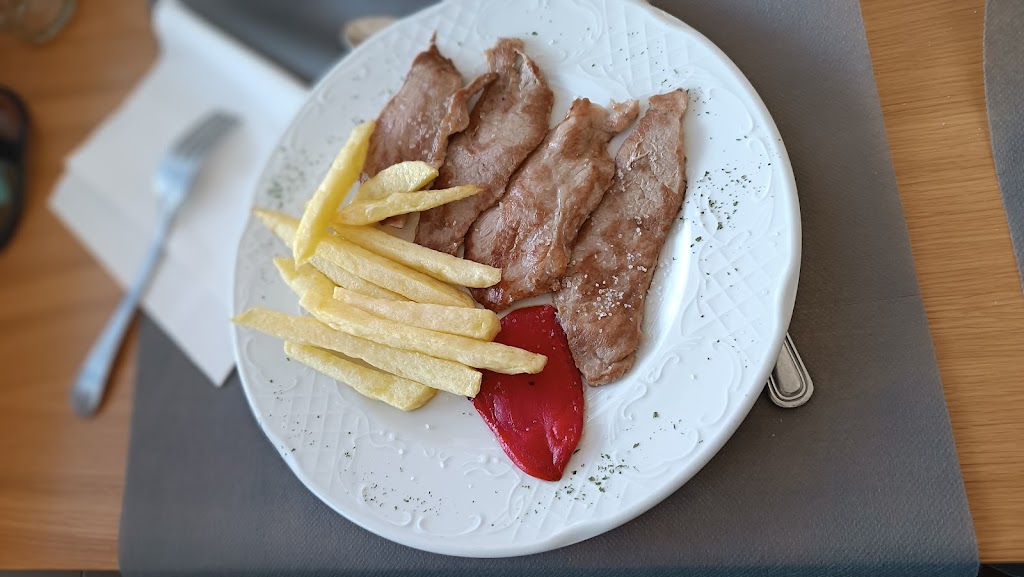 Restaurante Meson La Bodega pg — Churrasco