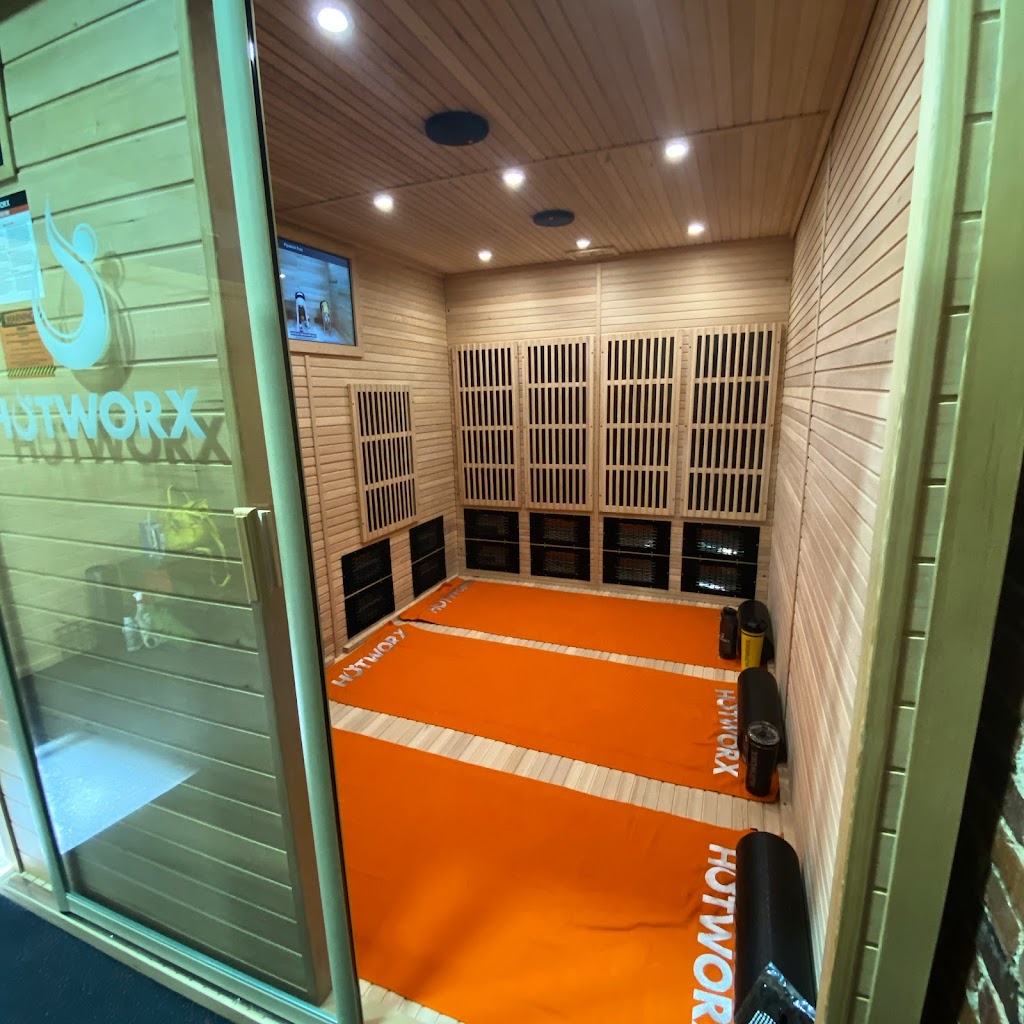  HOTWORX - Crete, NE - Main Ave.