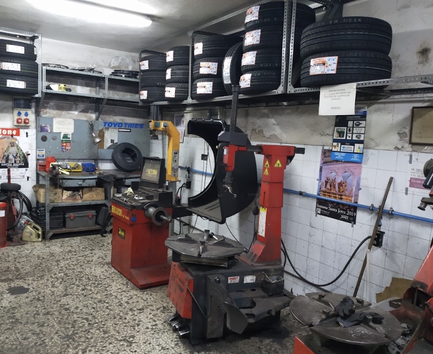 Neumaticos Asta — Interior
