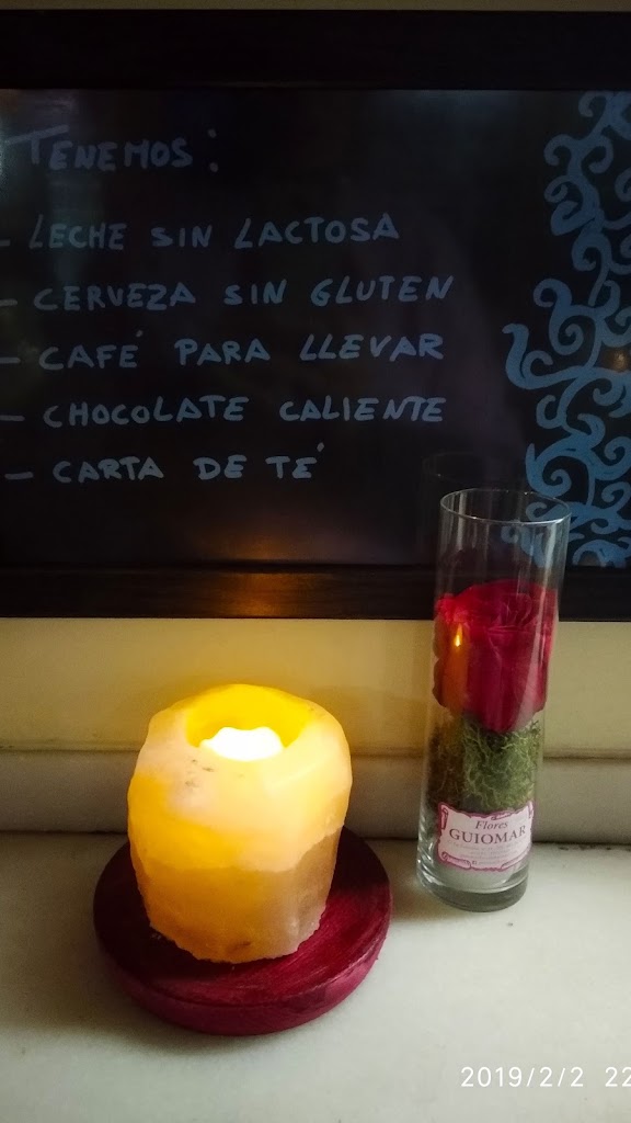 Cafe bar moliendo cafe — Carta