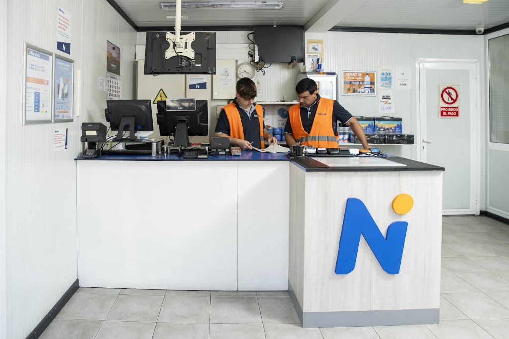 Gasolinera Nieves Zaisa — Interior