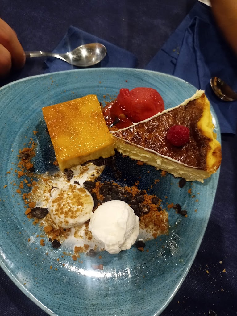 La Favorita - Tasca — Comida y bebida