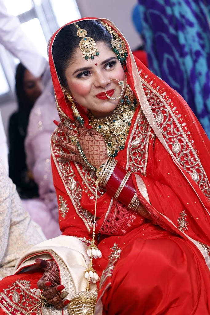 Moon Makeup Studio Academy