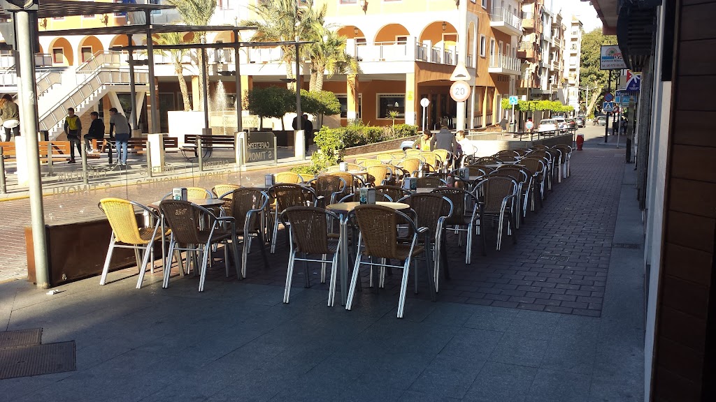 Cafeteria S'timoni — Ambiente