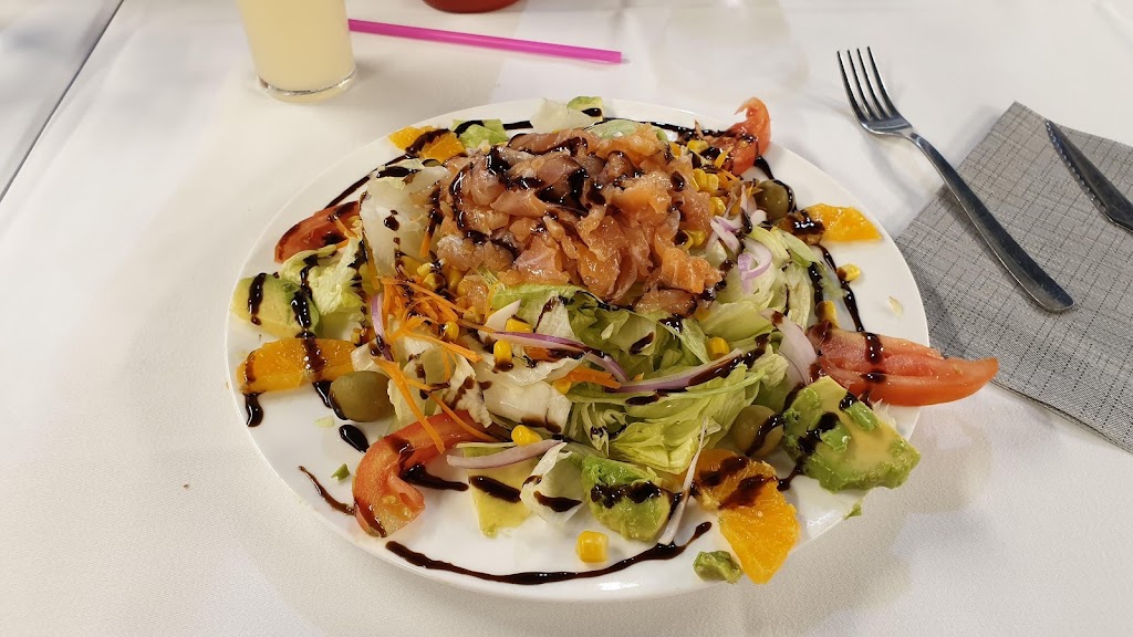Botella Restaurant — Comida y bebida