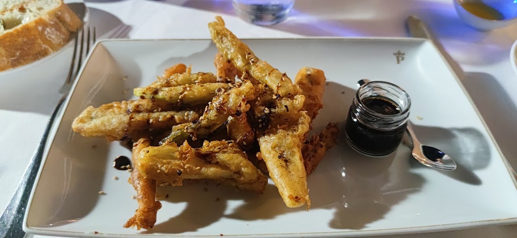 Restaurante Europa en el Parador de Nerja — Comida y bebida