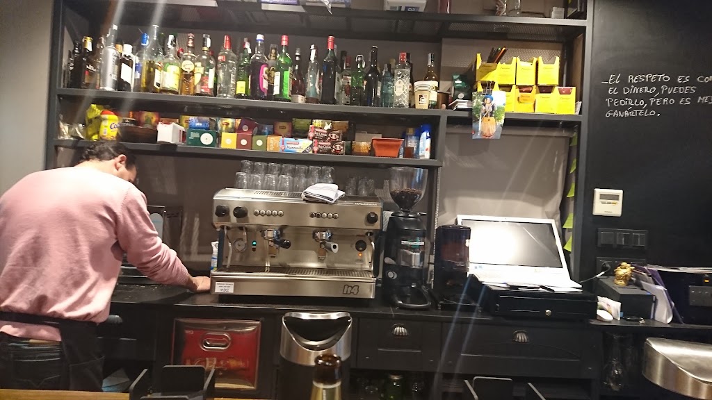 coco cafe"d'tapeo — Ambiente