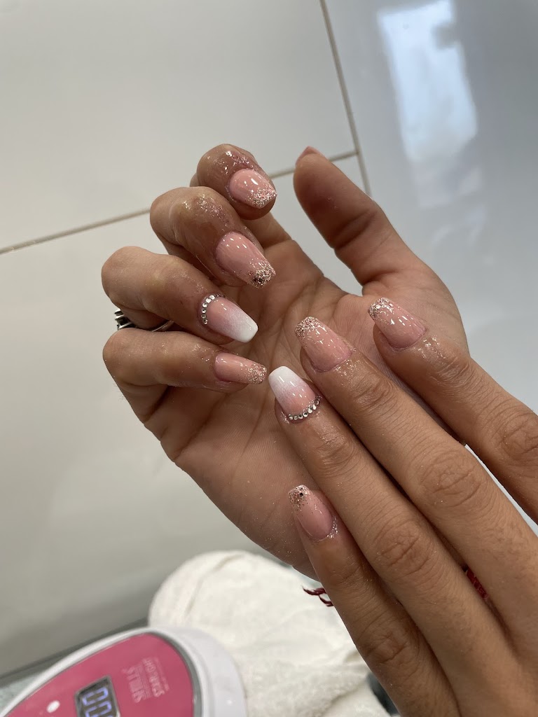 Flamboyance Unisex Salon By Arpana