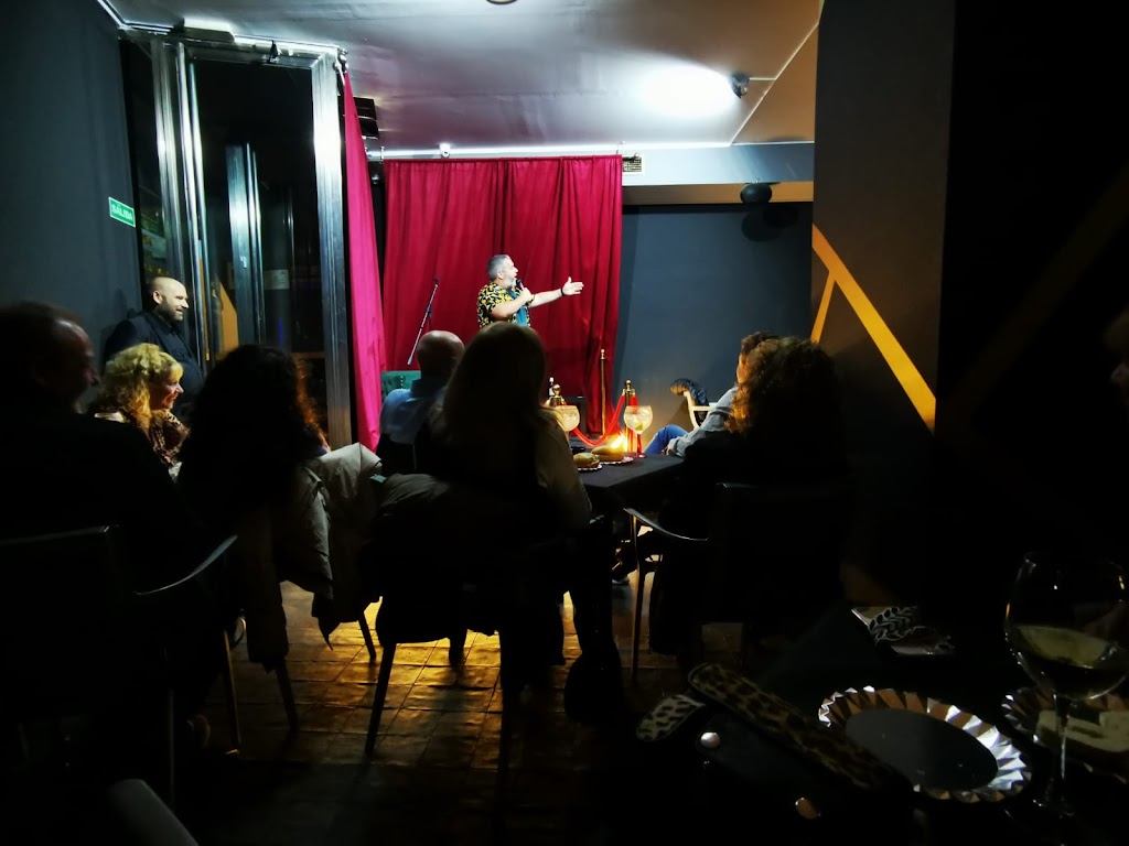 La Teatral Comedy Club & drinks