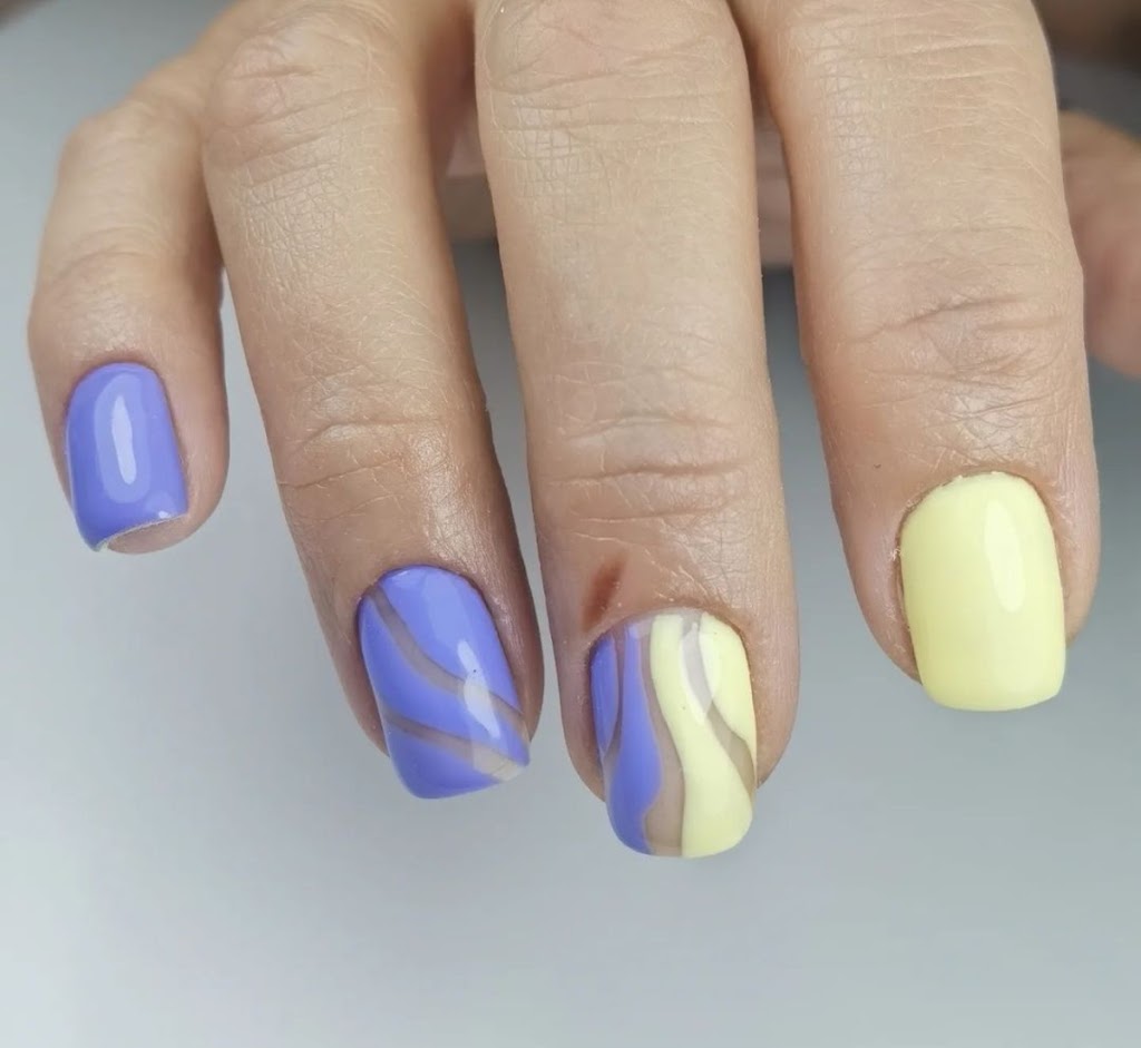 Peluqueria y unas C&L