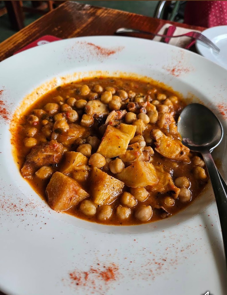 Tasca Puntallana — Comida y bebida