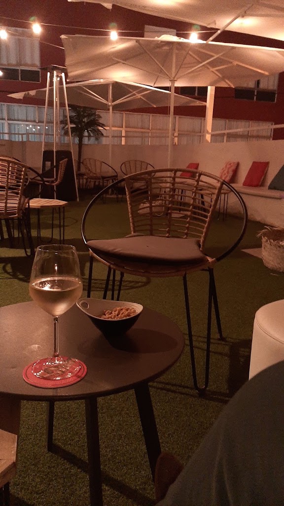 Aquelarre Cocktail Bar — Ambiente