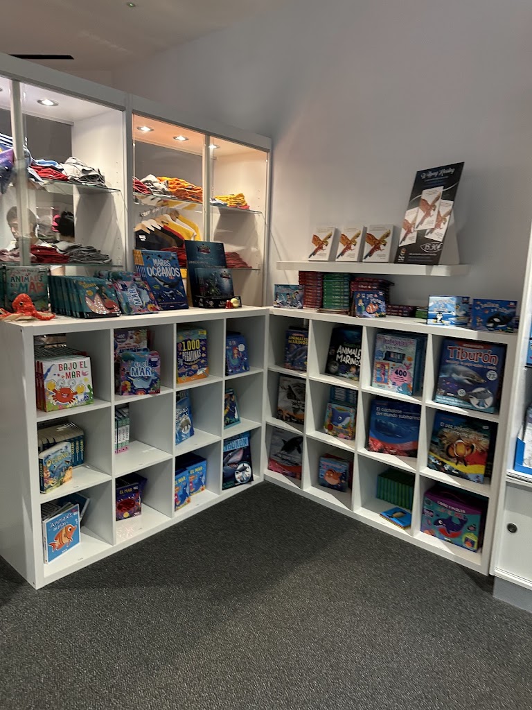 Poema del Mar Aquarium Souvenir store