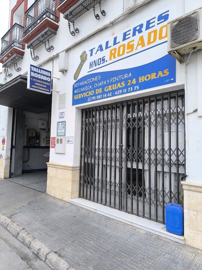 Taller hermanos rosado — Exterior
