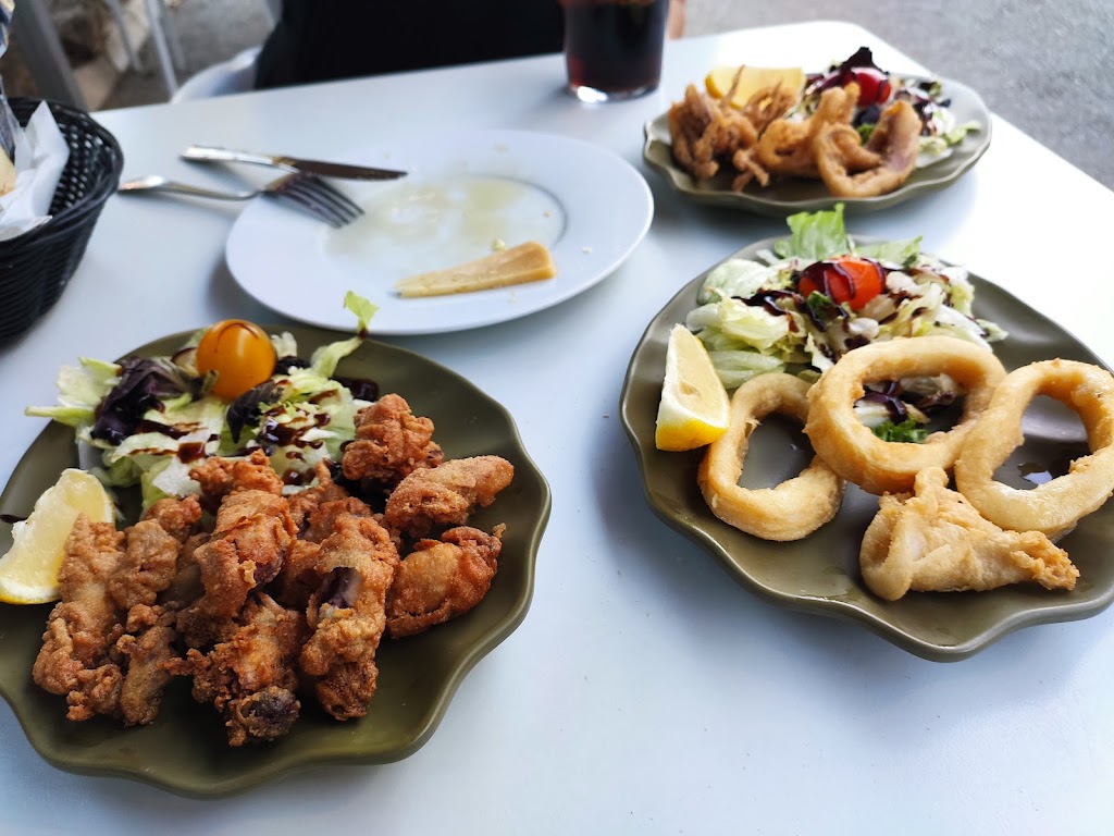 Meson Serrania — Comida y bebida