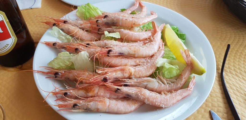 Bar la Morenita — Comida y bebida