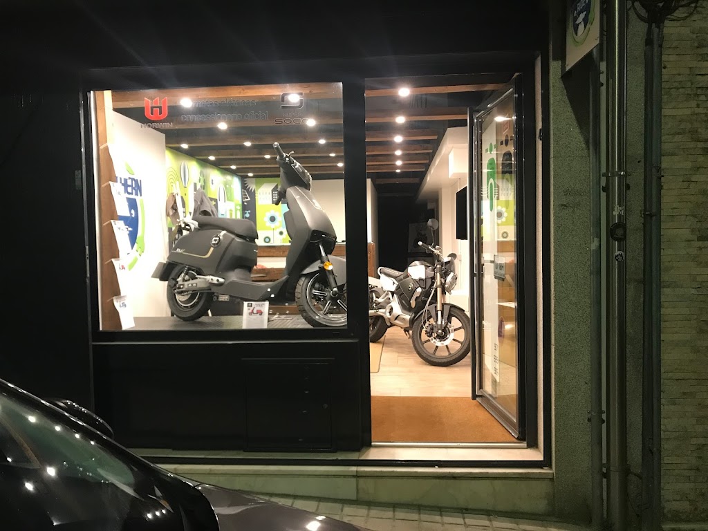 Comerciante de Veículos em Porto