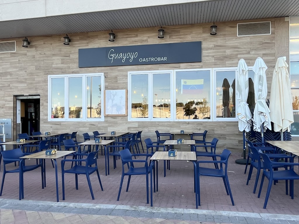 Guayoyo Gastrobar — Ambiente