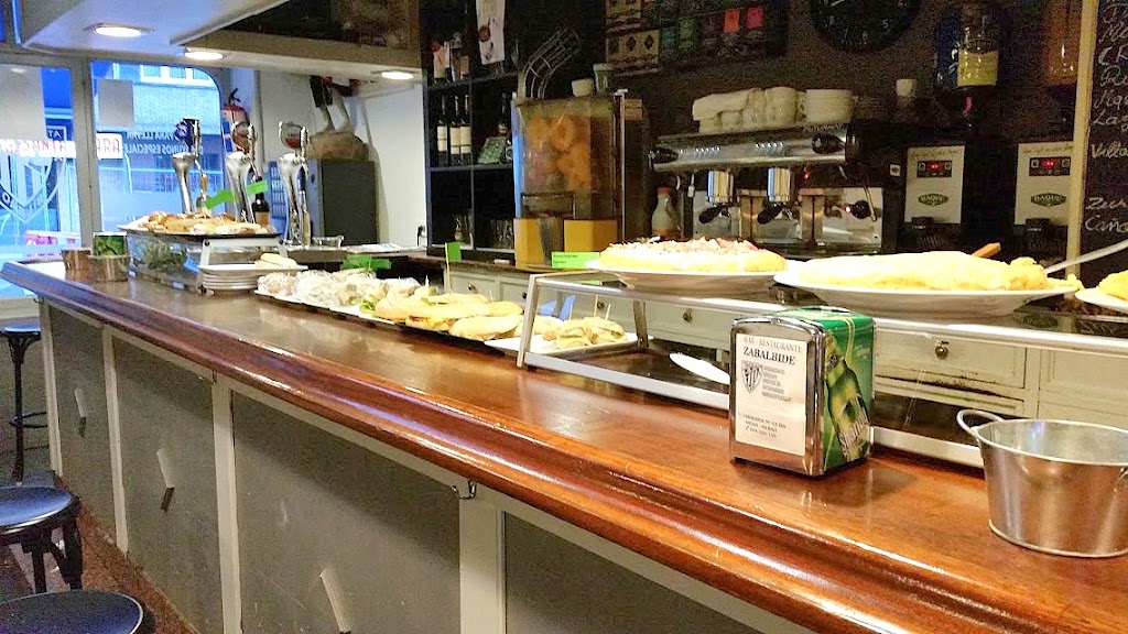 Bar Zabalbide — Ambiente