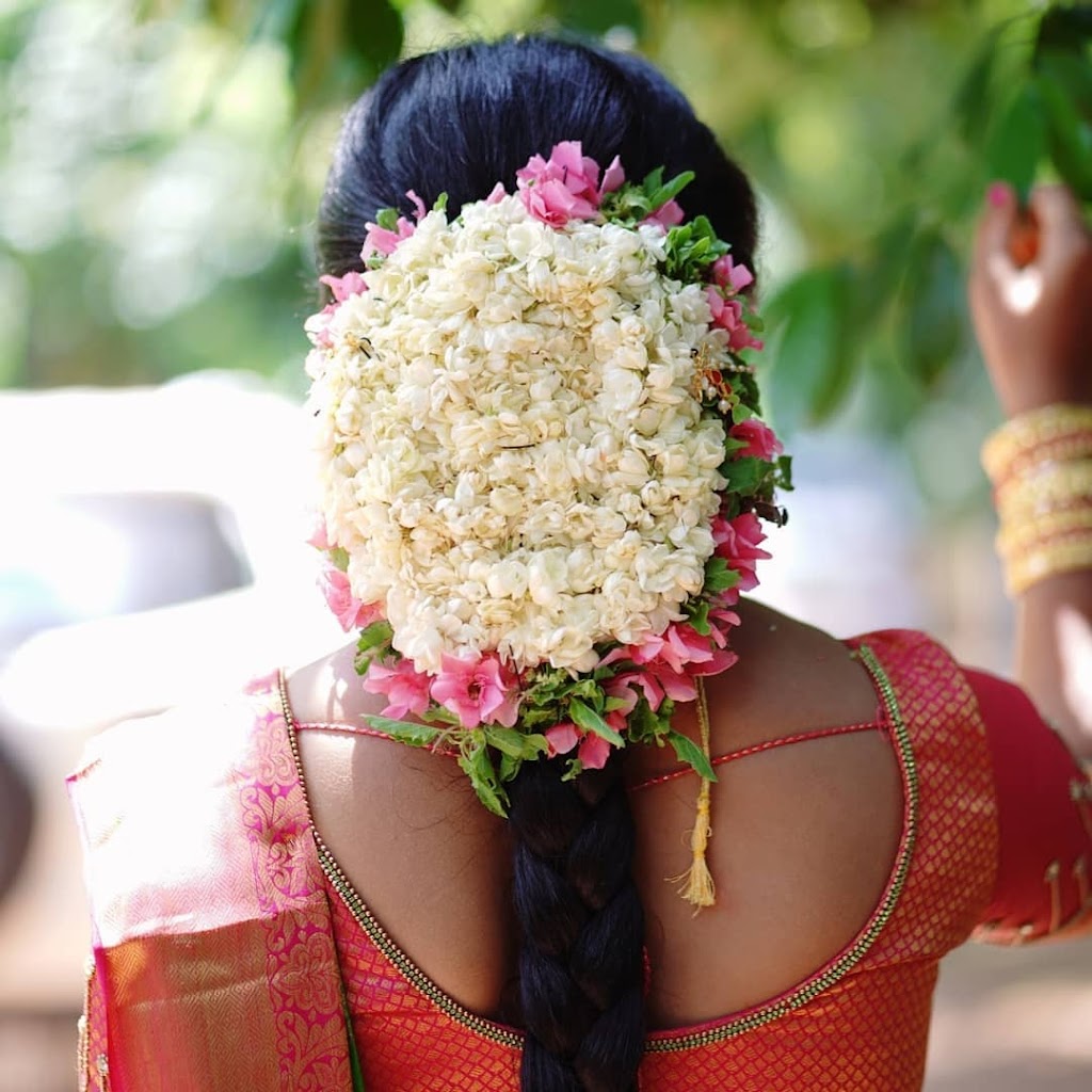 Dakshas Bridal Makeover Studio Oachira