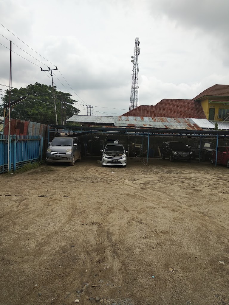 Bengkel Mobil Sejahtera