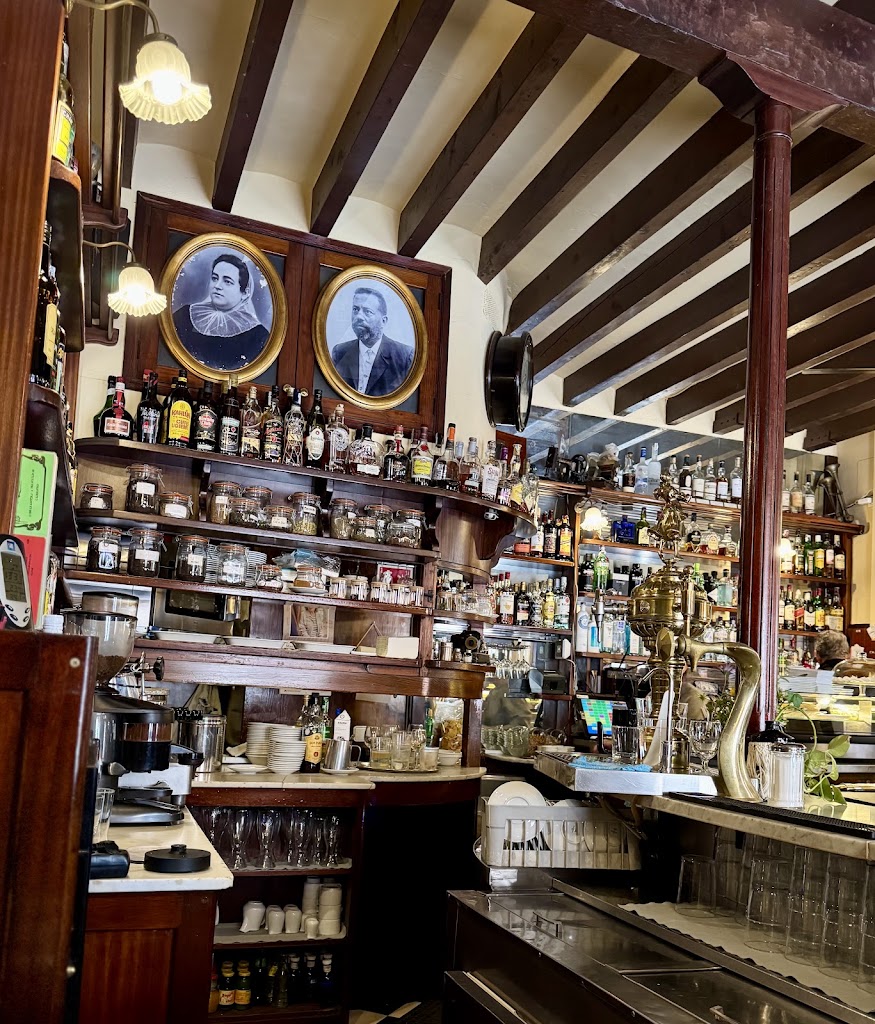 Cafe la Lonja — Ambiente