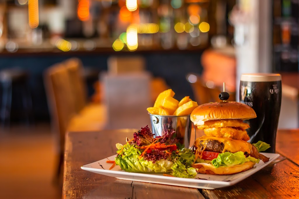The Hogan Stand — Comida y bebida
