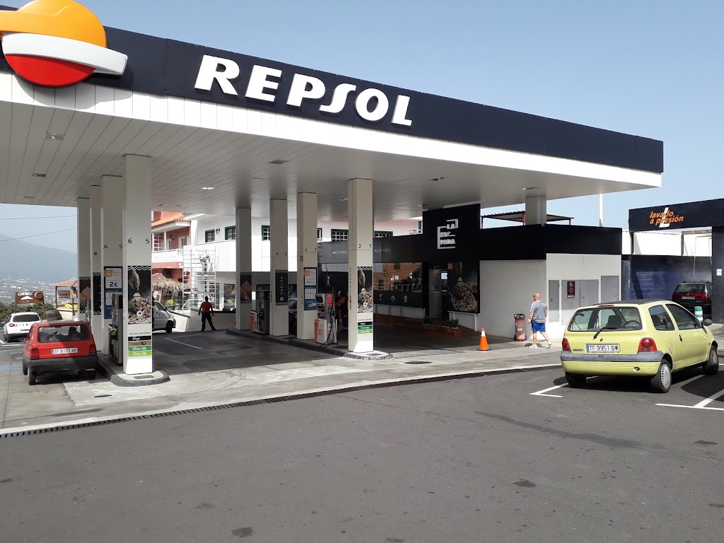 Estacion de Servicio Repsol — Exterior