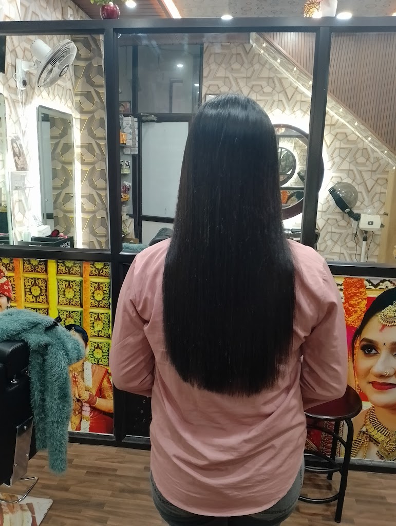 Pavithras Flawless Makeup Studio And Beauty Salon