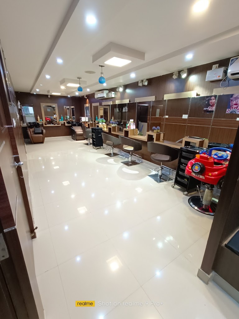 Unique Beauty And Spa Kanhangad