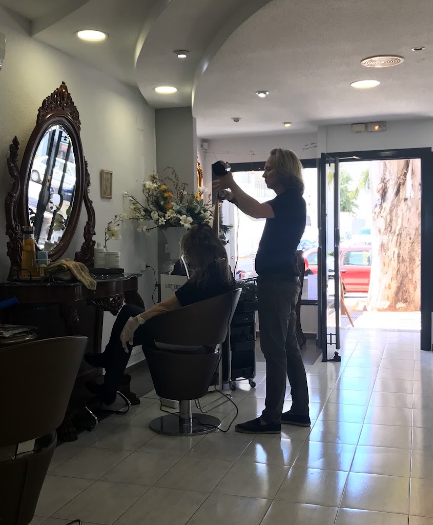 The Hairstylist — Interior