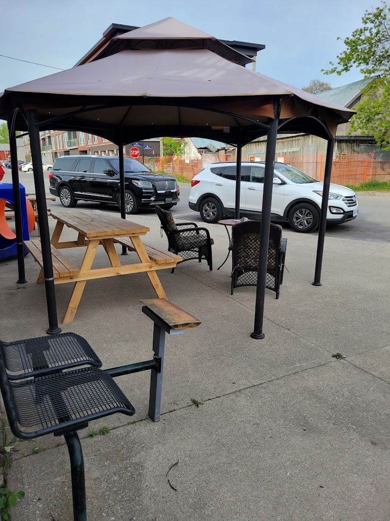 Fat Back BBQ in Port Dover