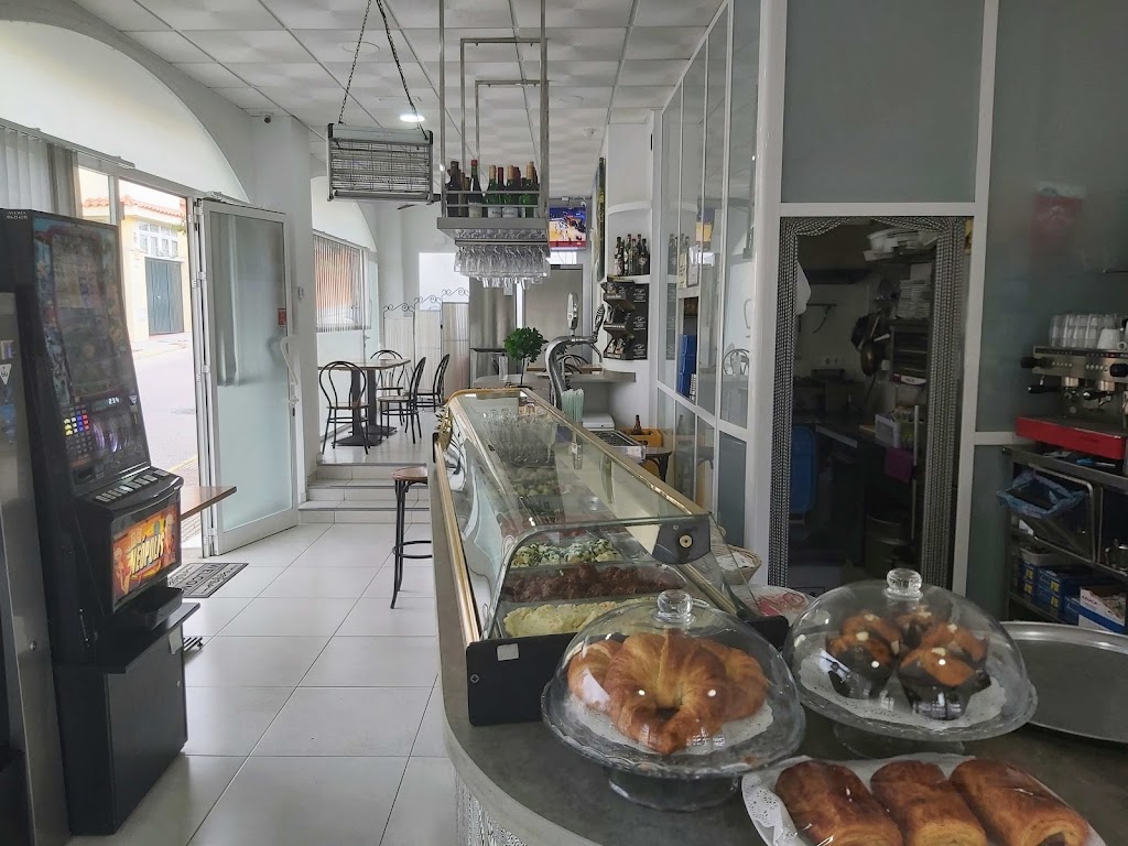 Cafe-Bar Bonsai — Comida y bebida