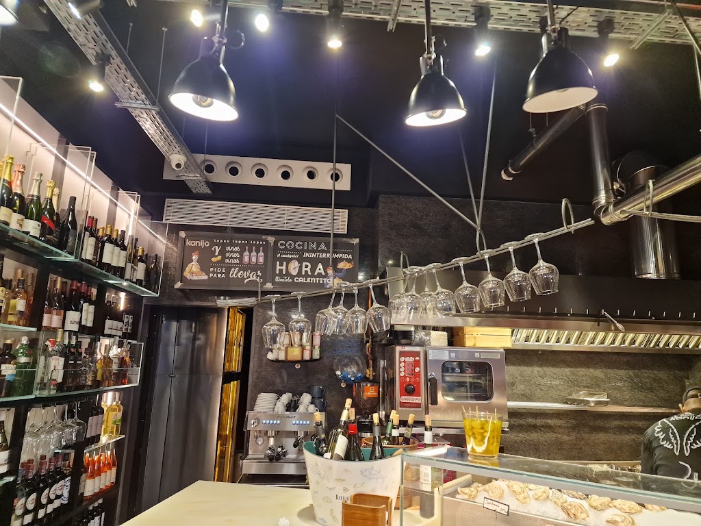 Bar Kanijo — Ambiente