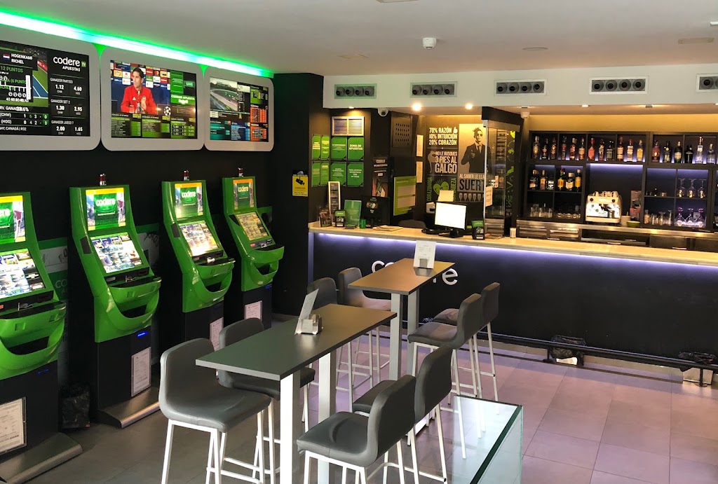 Codere Torrelodones Sports Bar — Ambiente