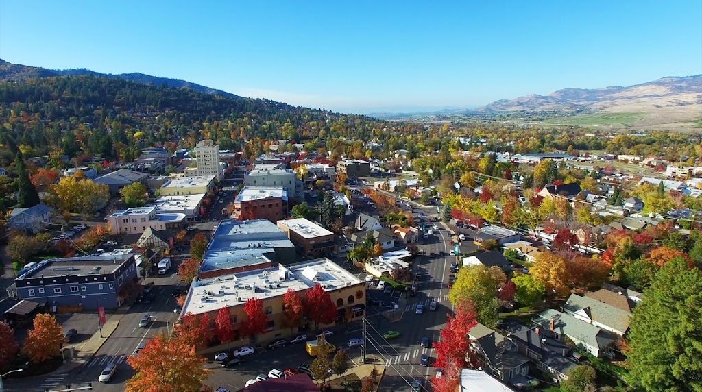 The Columbia Hotel - Hotel in Ashland , United States of America