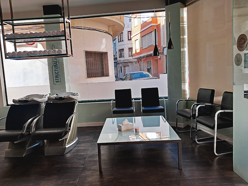 Laura Arosa Salon de Belleza — Del propietario