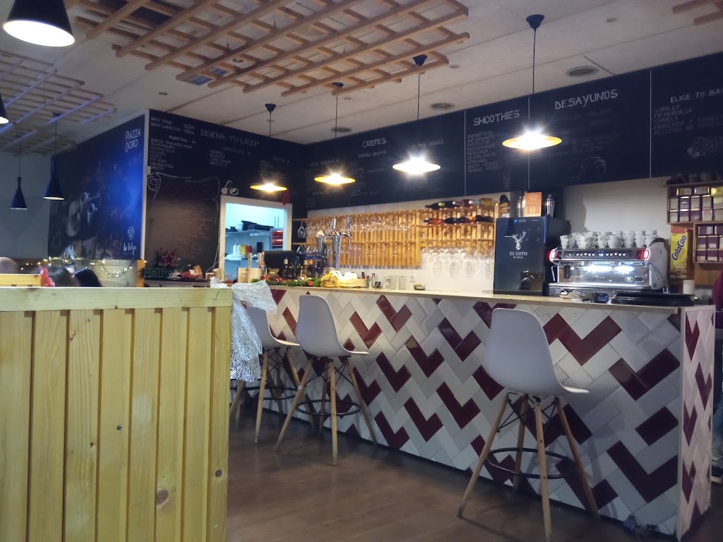La Belga Gofreria Creperia — Ambiente