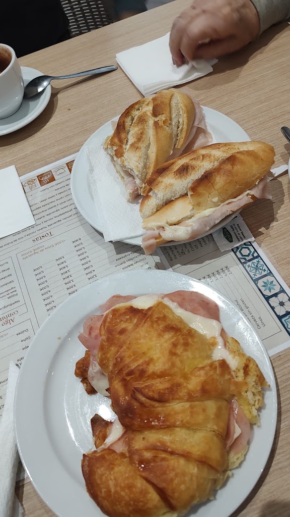 Cafeteria Meeting Point — Mas recientes