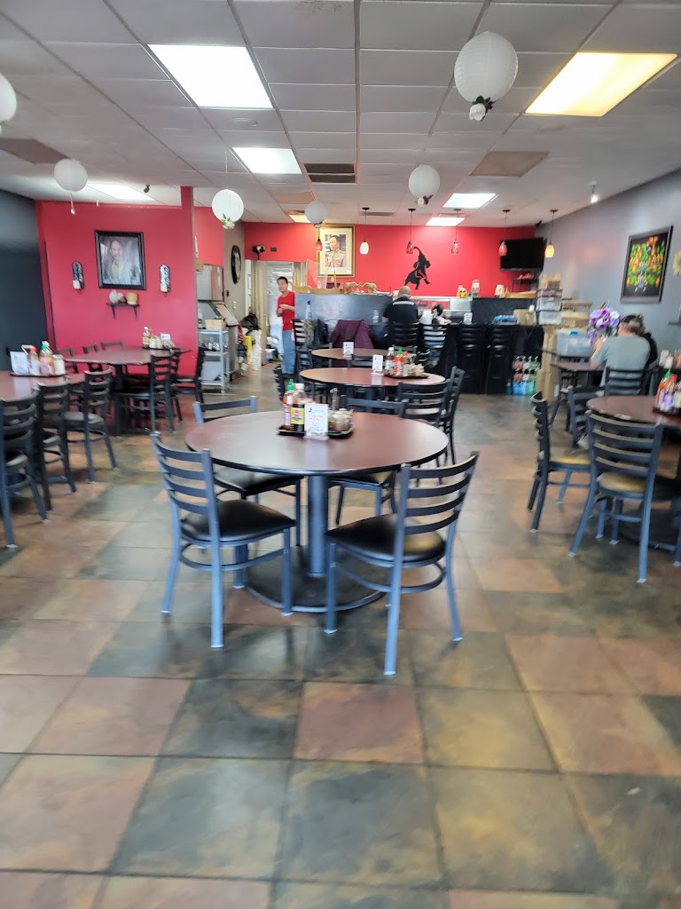 Muang Thai Restaurant & Sushi