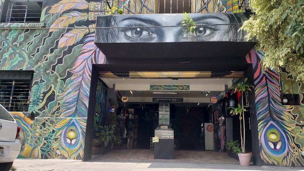 La santa chora smoke shop