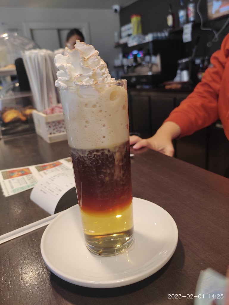 Norton Bar — Comida y bebida