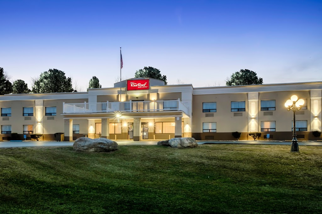 Red Roof Inn & Suites Newburgh – Stewart Airport/ West Point - Hotel in New Windsor , United States of America