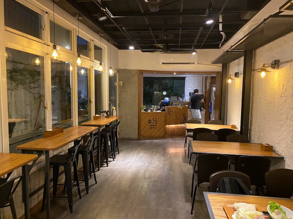 六又二分之一火鍋簡餐店 的照片