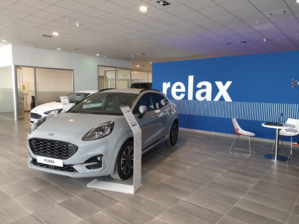 Concesionario Oficial Ford | Perez Marin Motor — Interior
